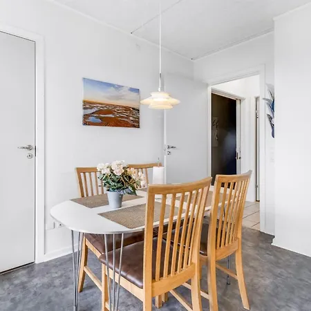 Anthonie By Interhome *